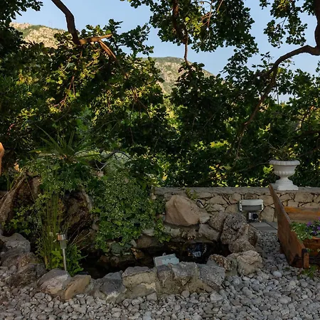 Belenum - Comfort Double With Balcony And Sea View No 1 Apartment Mlini